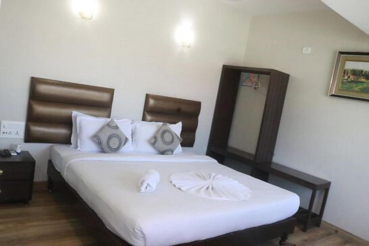Capital O 14995 Hotel Starline Paltan Bazar Гувахати Экстерьер фото